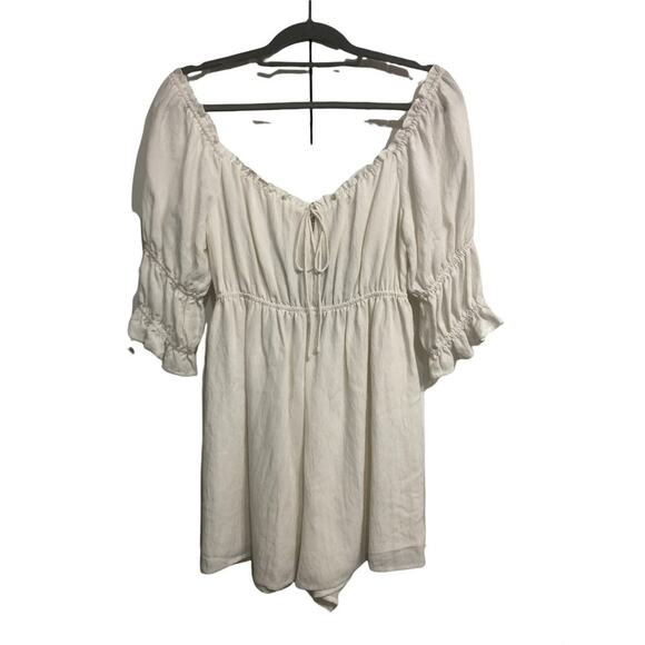 NWT Le Lis Women's Puff Sleeve White Romper SIZE Small - Picture 4 of 10